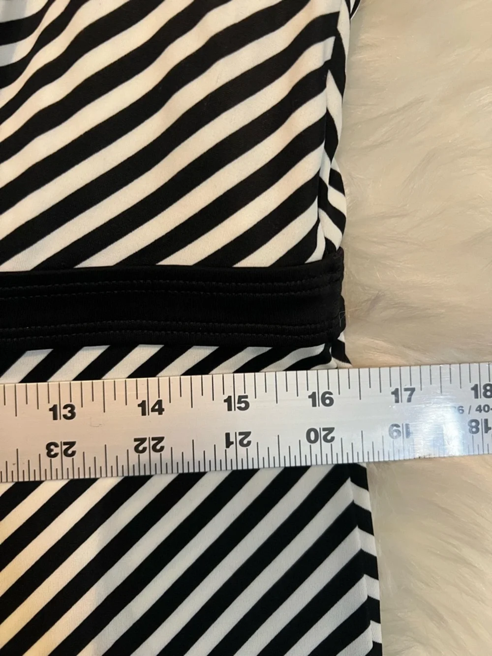 Athleta Stripe Pura Swim Dress size 38 B/C EUC - Picture 6 of 8